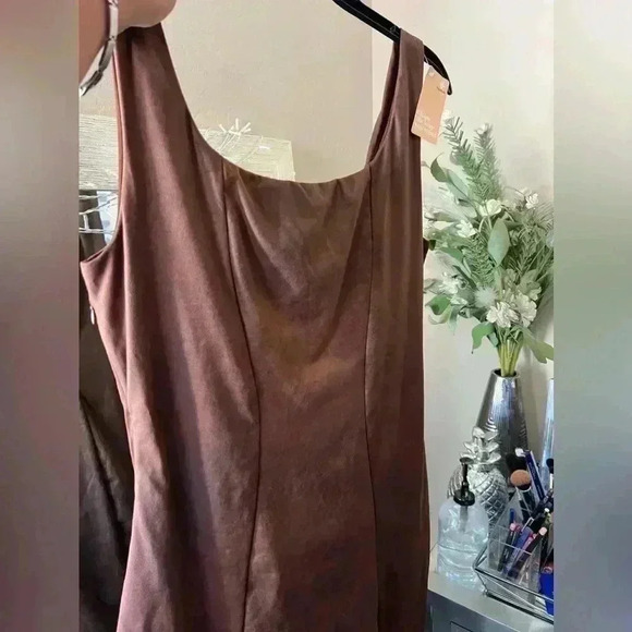 POPILUSH Shapewear Dress Faux-Suede Square Crew Neck Midi - Picture 11 of 12